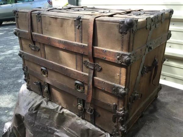 Traveling chest of drawers overseas trunk Before (cir.1890's)