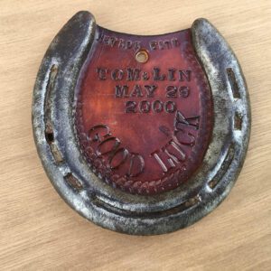 Beautiful horseshoe commemorative gifts