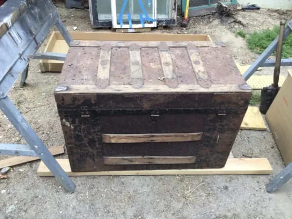 1870's Peacock Trunk - Image 10